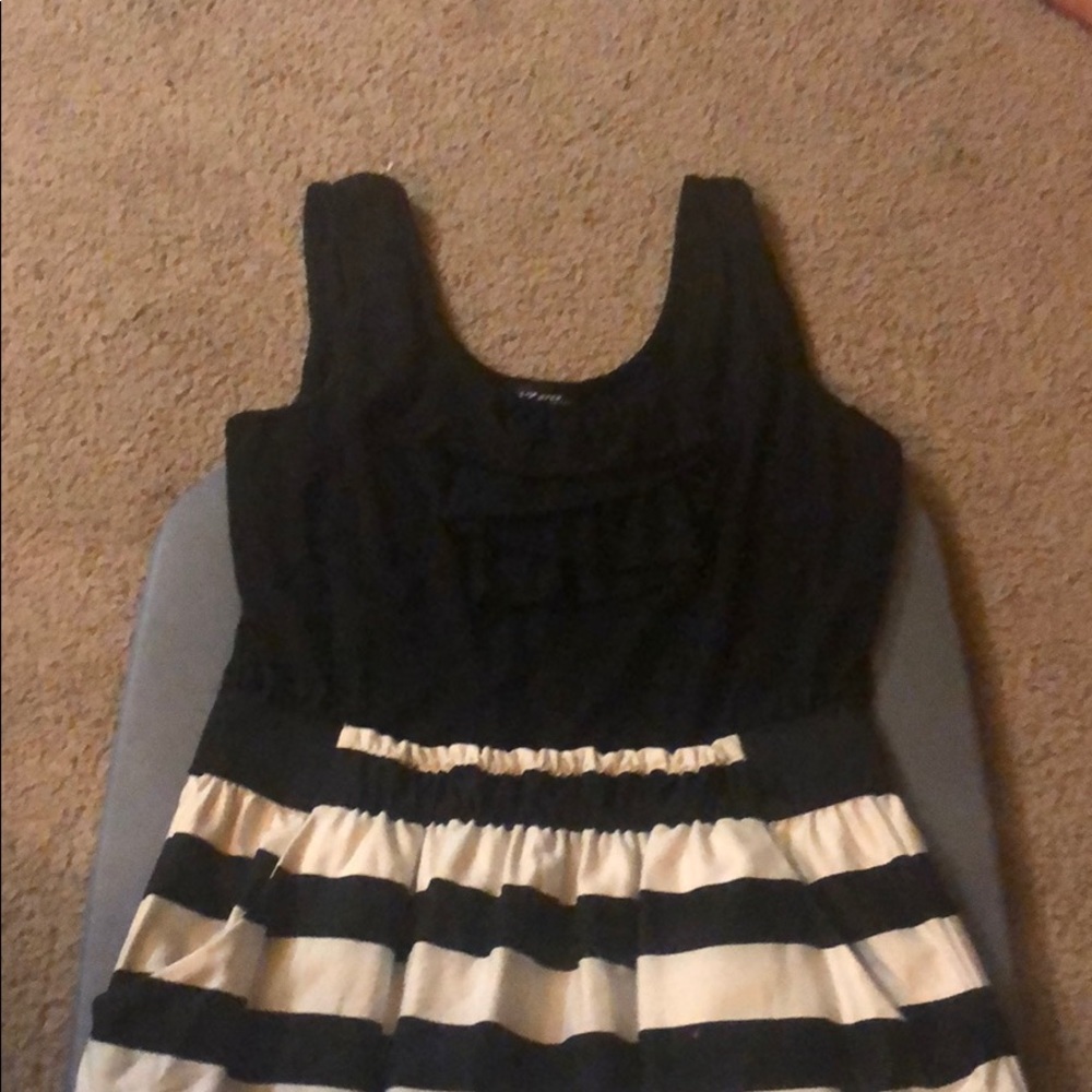 Black and white dress